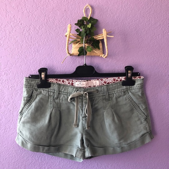 Hollister Pants - Hollister Linen Green Shorts - Size 0